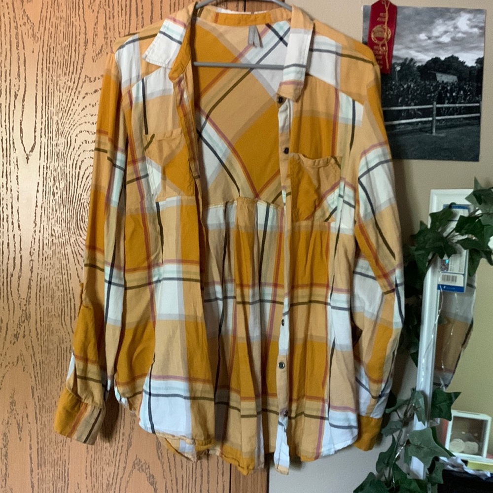 Vanity yellow plaid button up long sleeve
